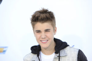 Is Justin Bieber Gay? What’s His True Sexuality?