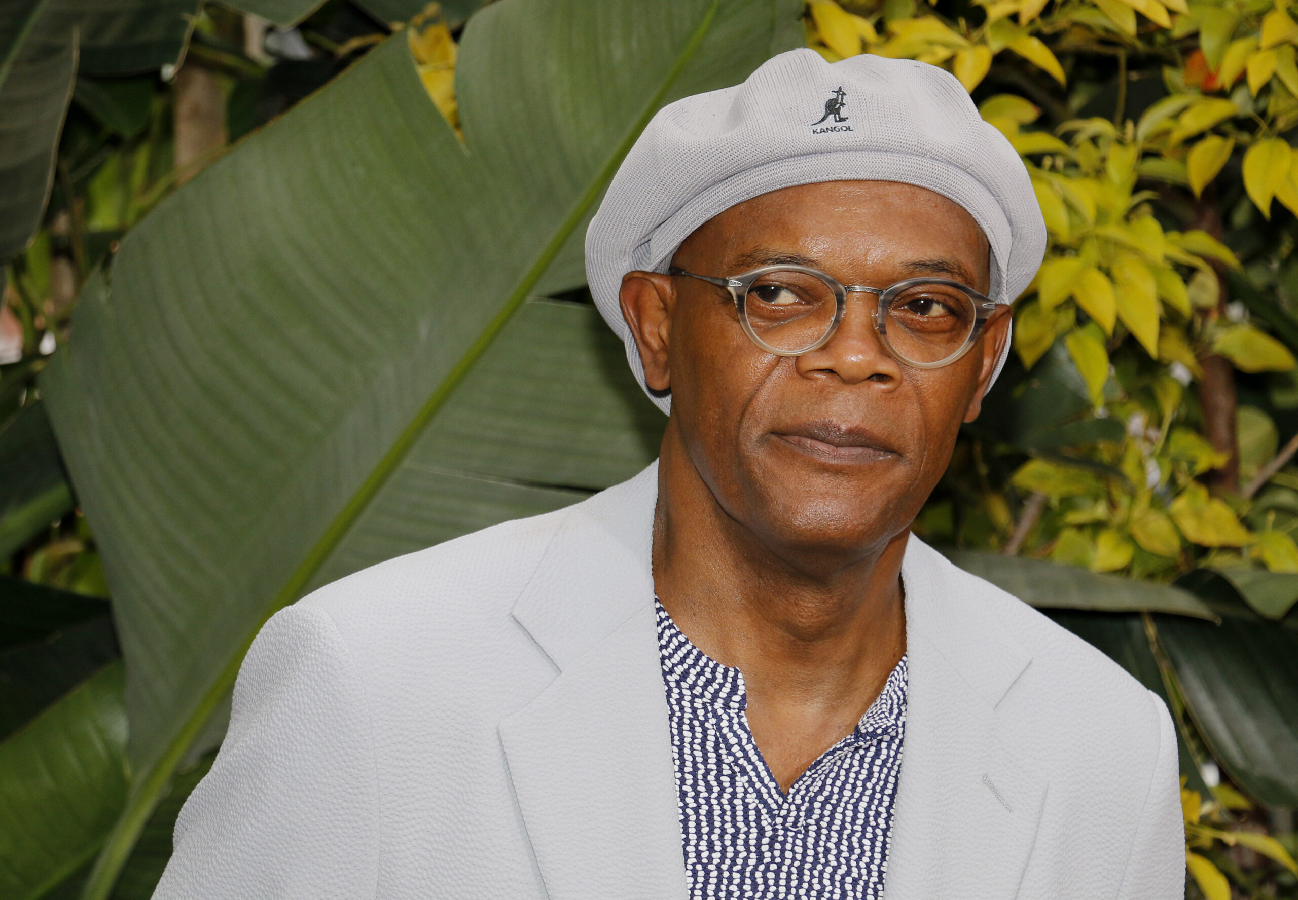 Is Samuel L Jackson gay? Does he swing both ways? Some say so