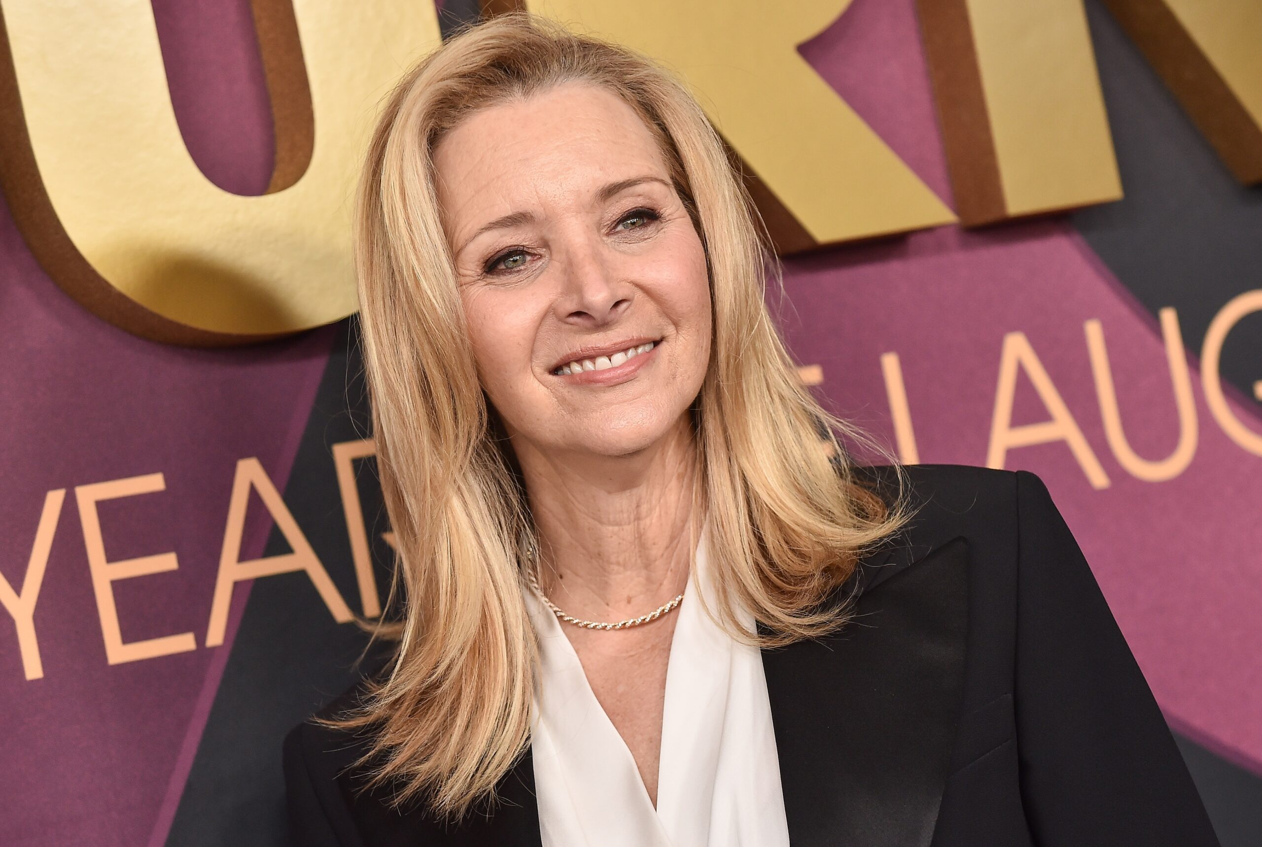 Is Lisa Kudrow a lesbian? Does she swing both ways?