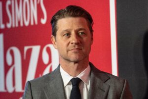 Is Ben McKenzie Gay? Let’s Find Out!