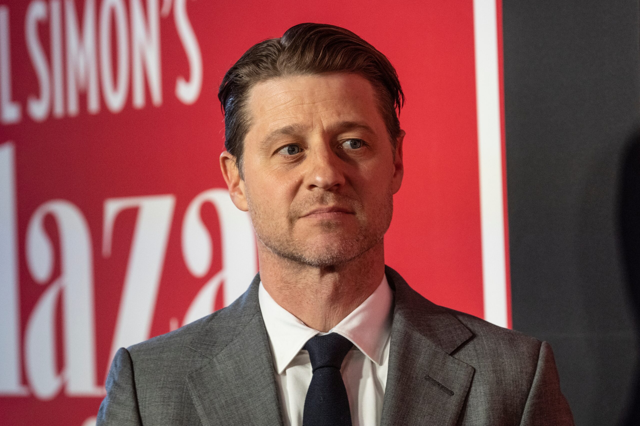 Is Ben McKenzie gay? Let's look into it!